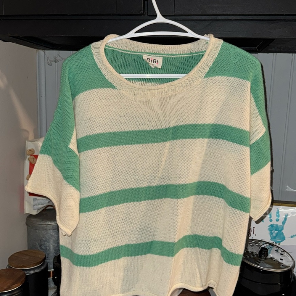 Bibi short sleeve sweater. Size s never worn